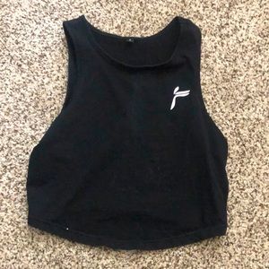 FAMME black crop tank